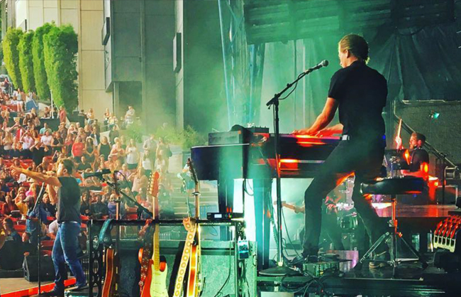 Alex Wright Performing with Brett Eldredge